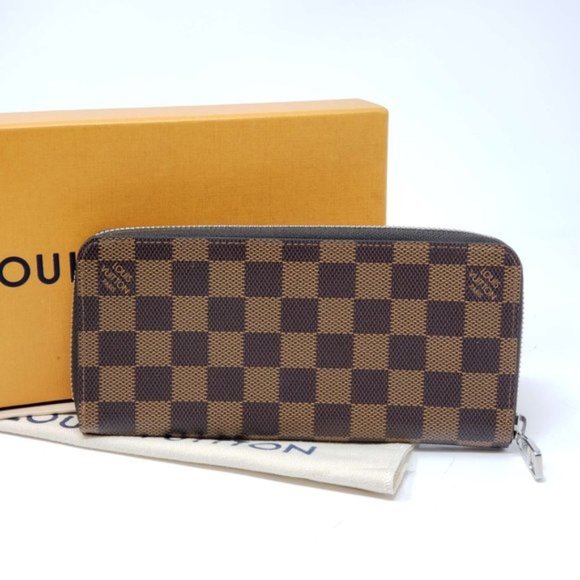 Louis Vuitton Handbags - Louis Vuitton Damier Ebene Vertical Zippy Wallet